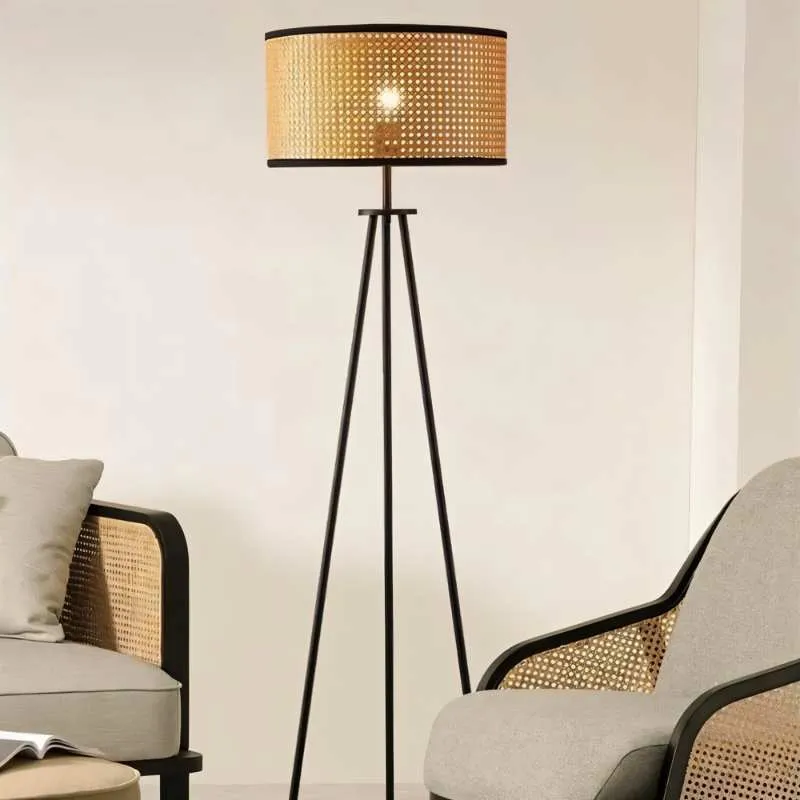 Amnis Floor Lamp