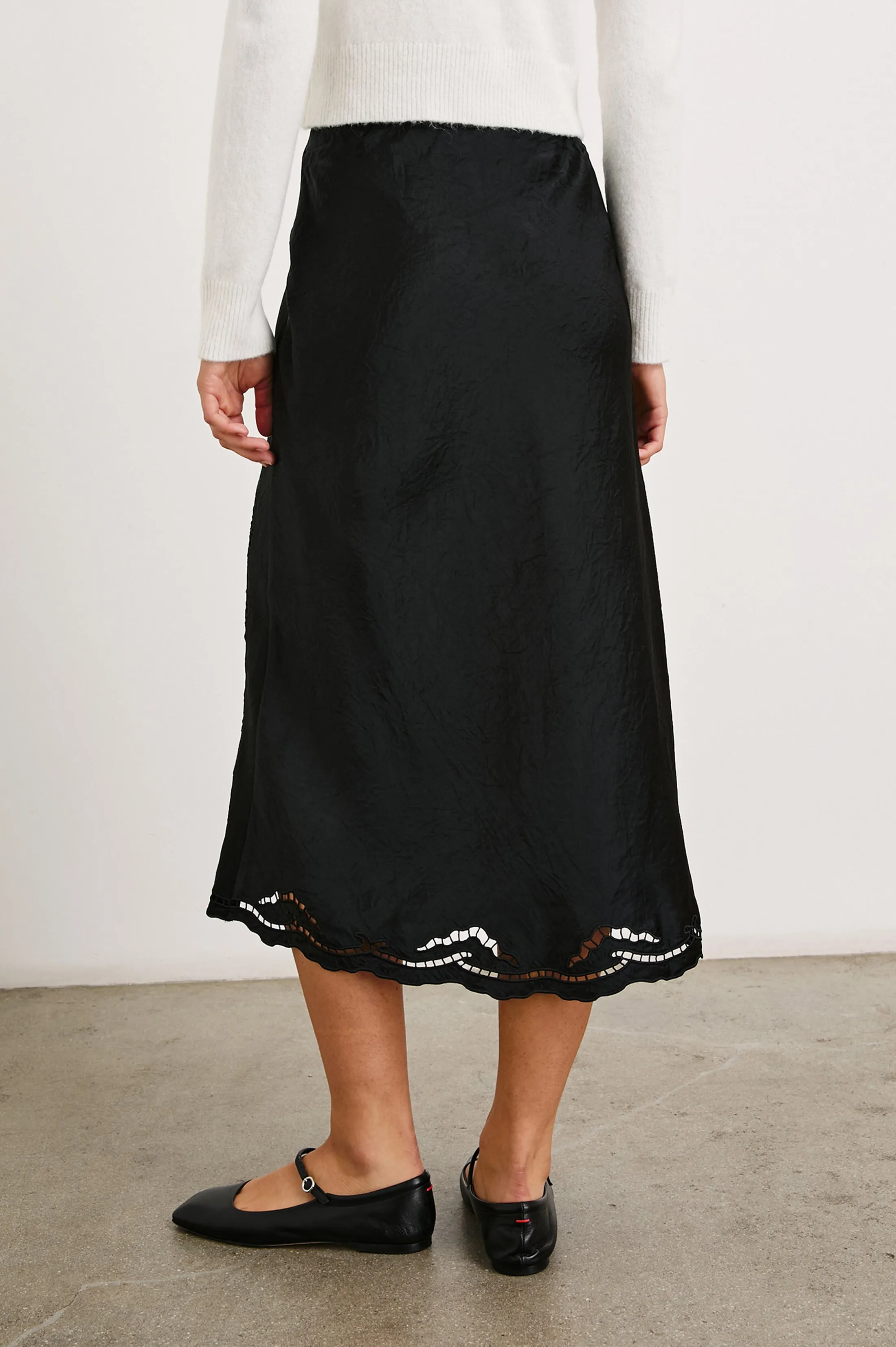 ANYA SKIRT - BLACK EYELET