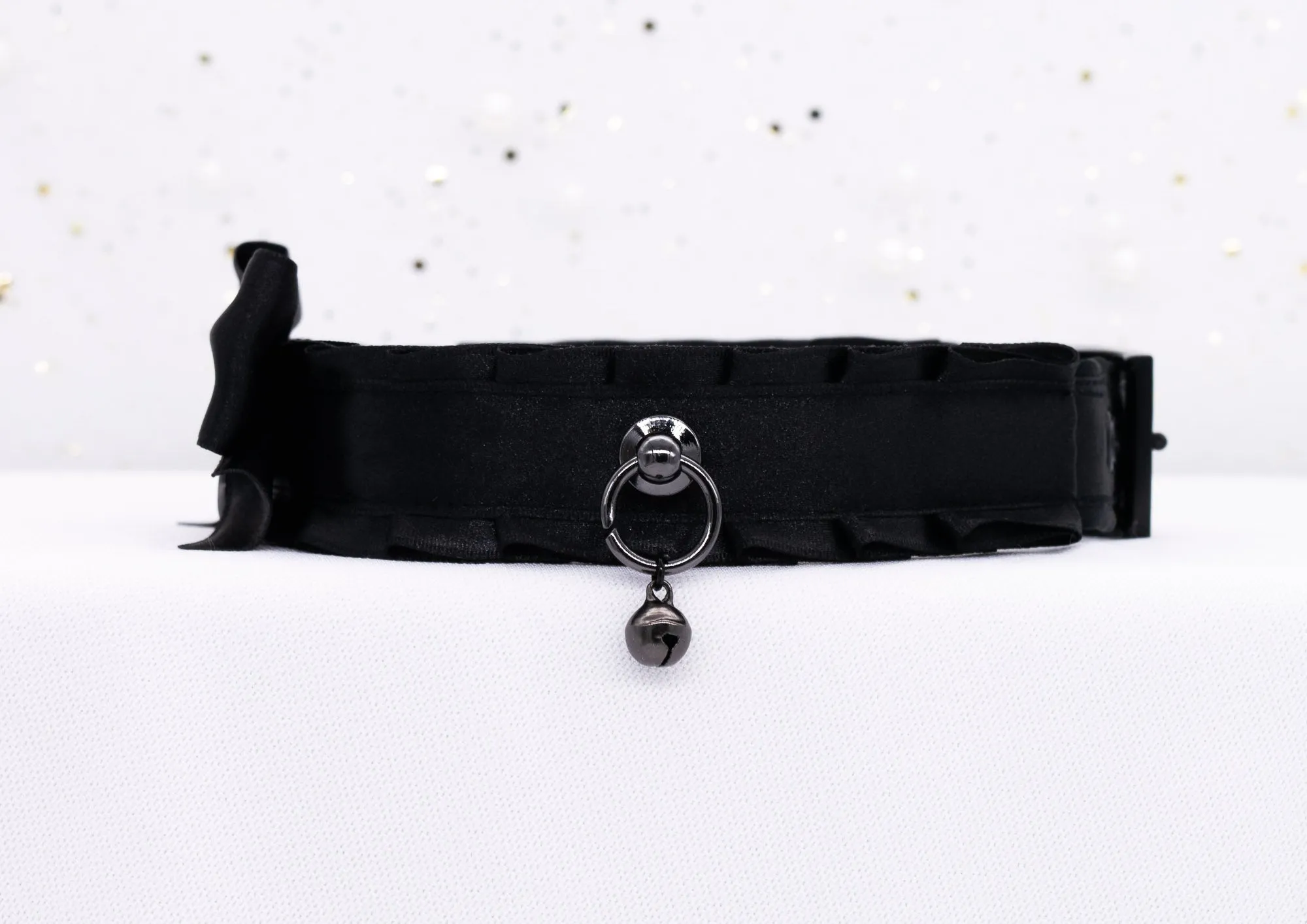 Black Collar in Gunmetal and Black