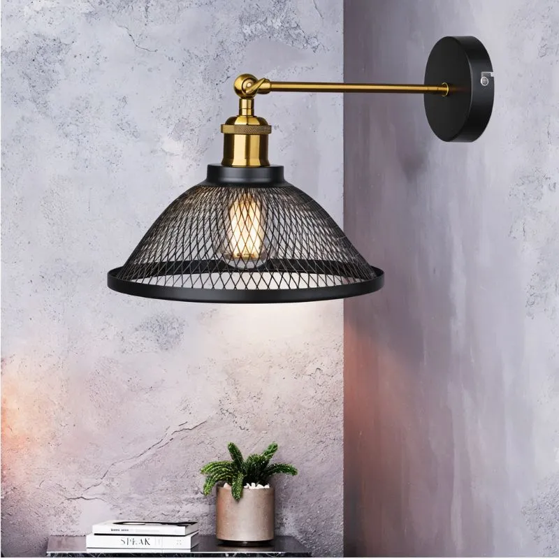 Bryer Wall Lamp