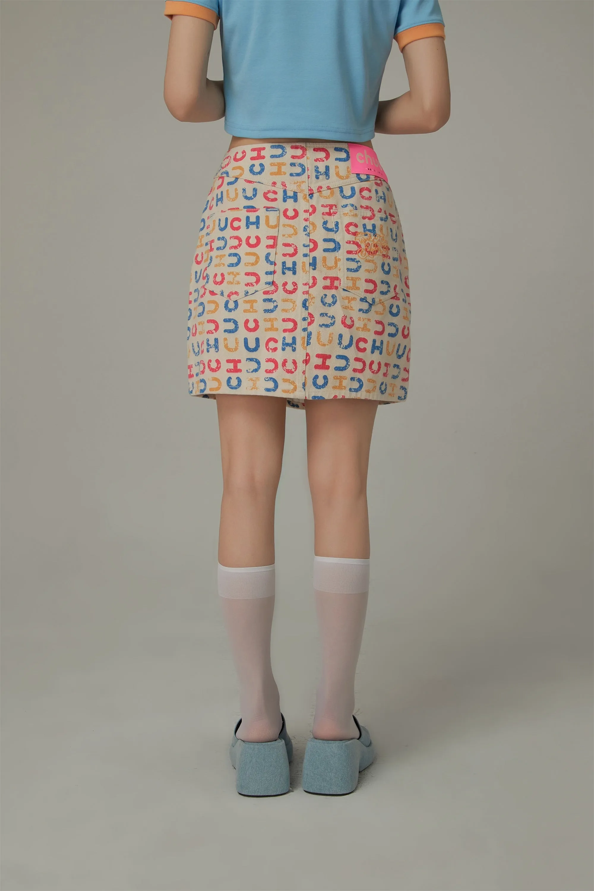 Chuu Logo Color Pattern Pocket Mini Skirt