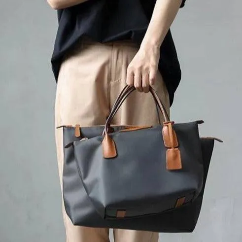 EmTote Shoulder Bag Grey