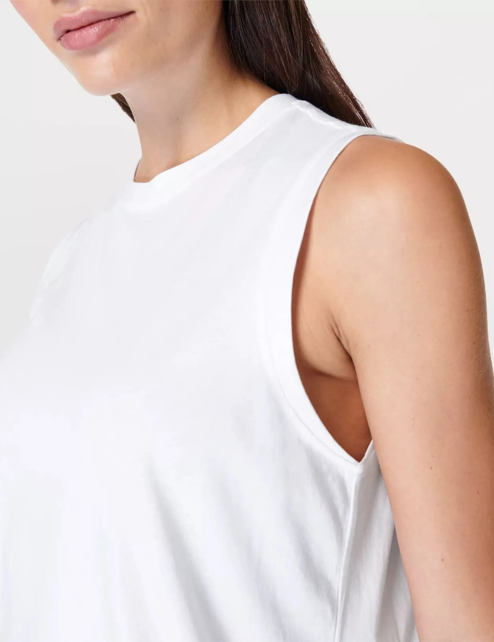 Essential Sleeveless Vest - White