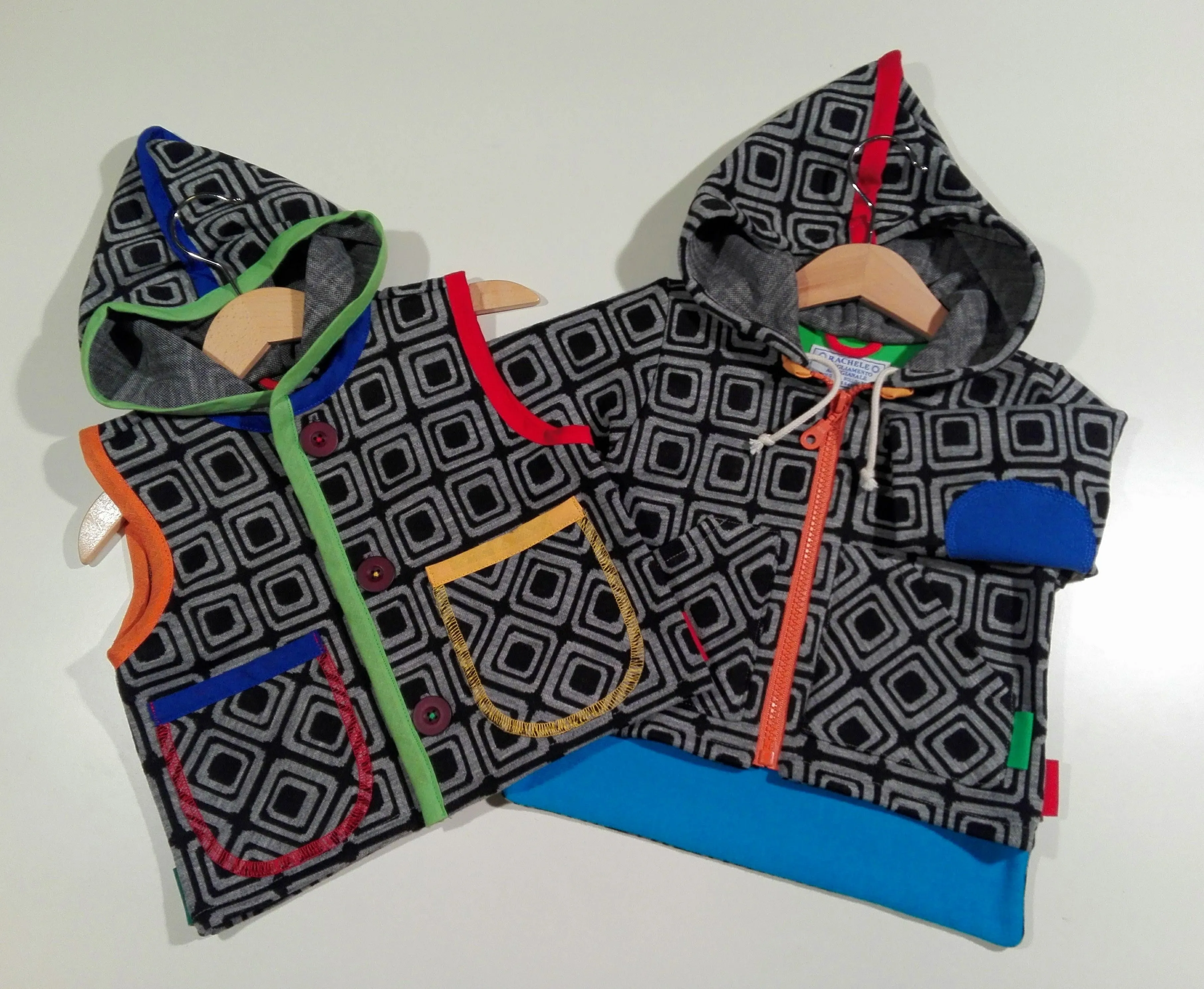 Jacket in mixed cotton and wool with hood