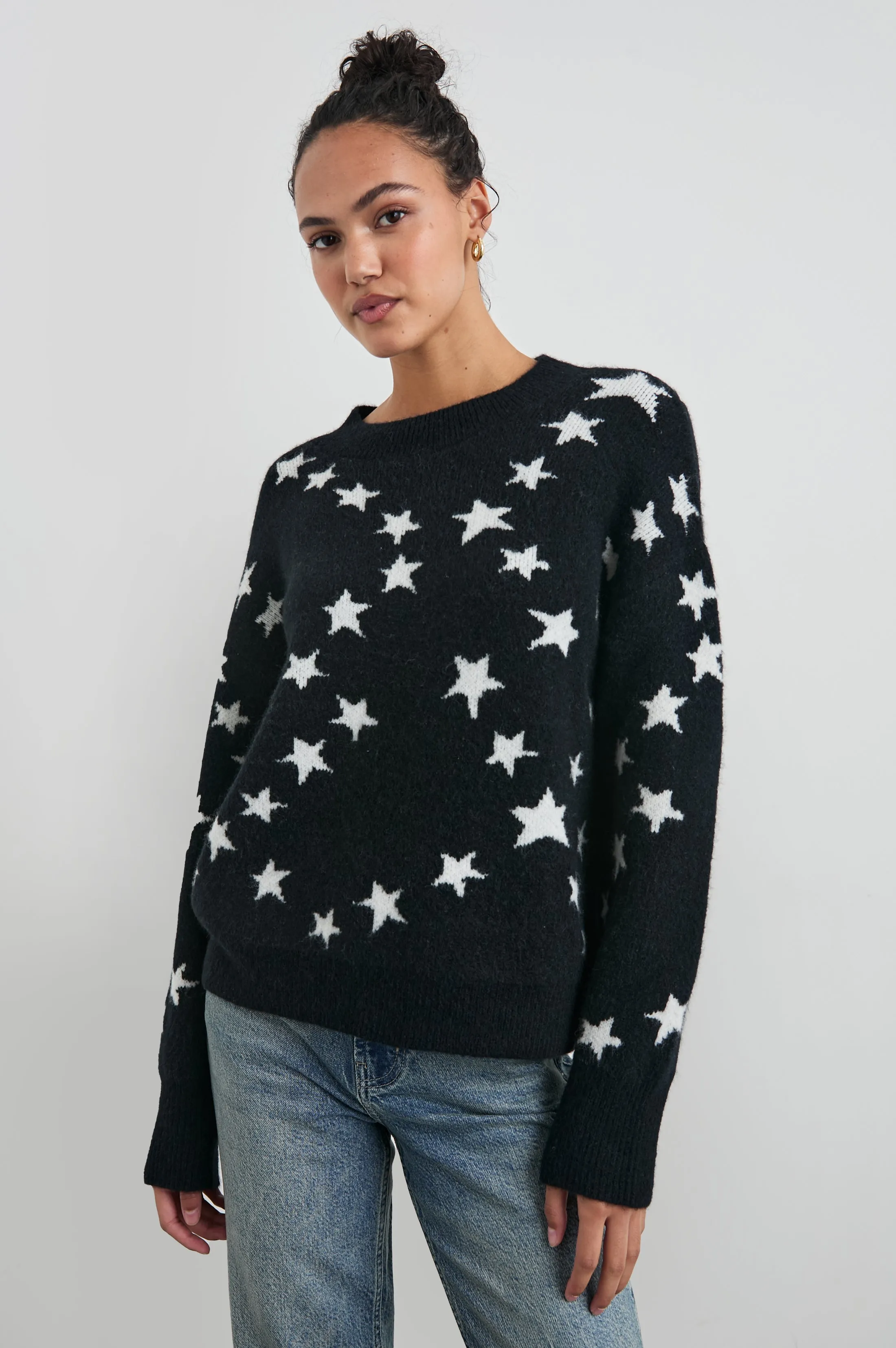 KANA SWEATER - STAR CHAIN