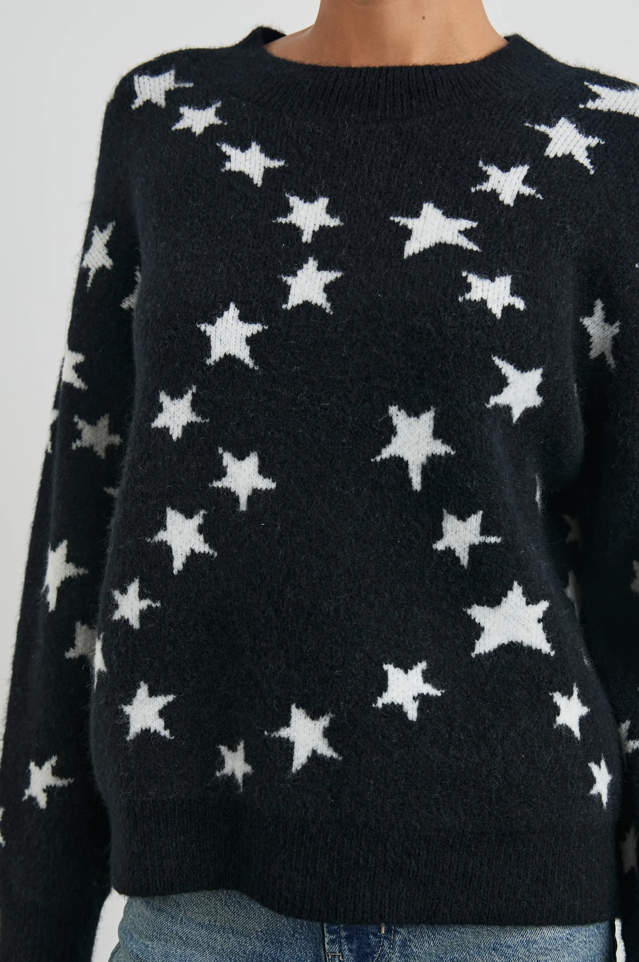 KANA SWEATER - STAR CHAIN