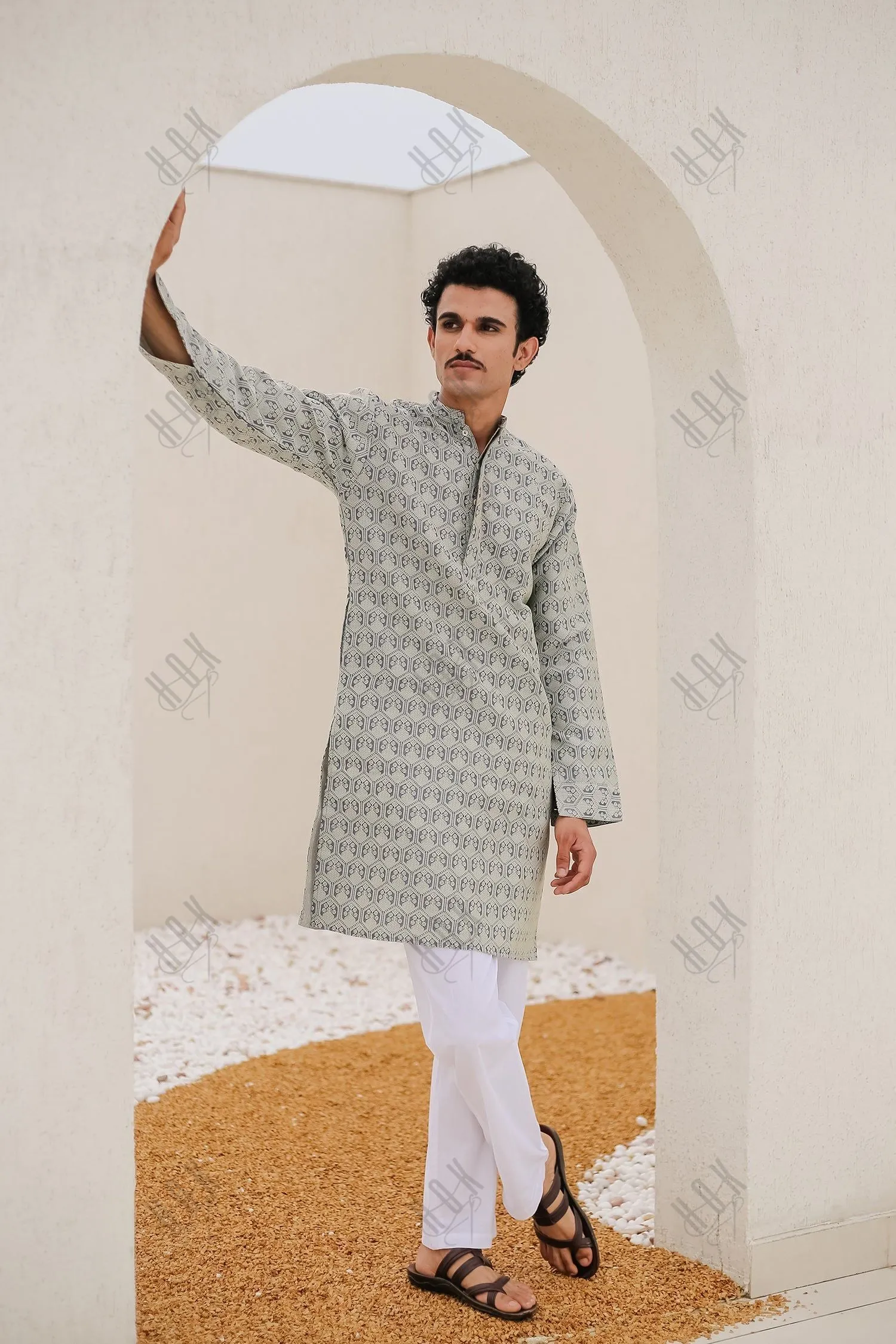 Men's Kurta In Jacquard Self  Grey Blue