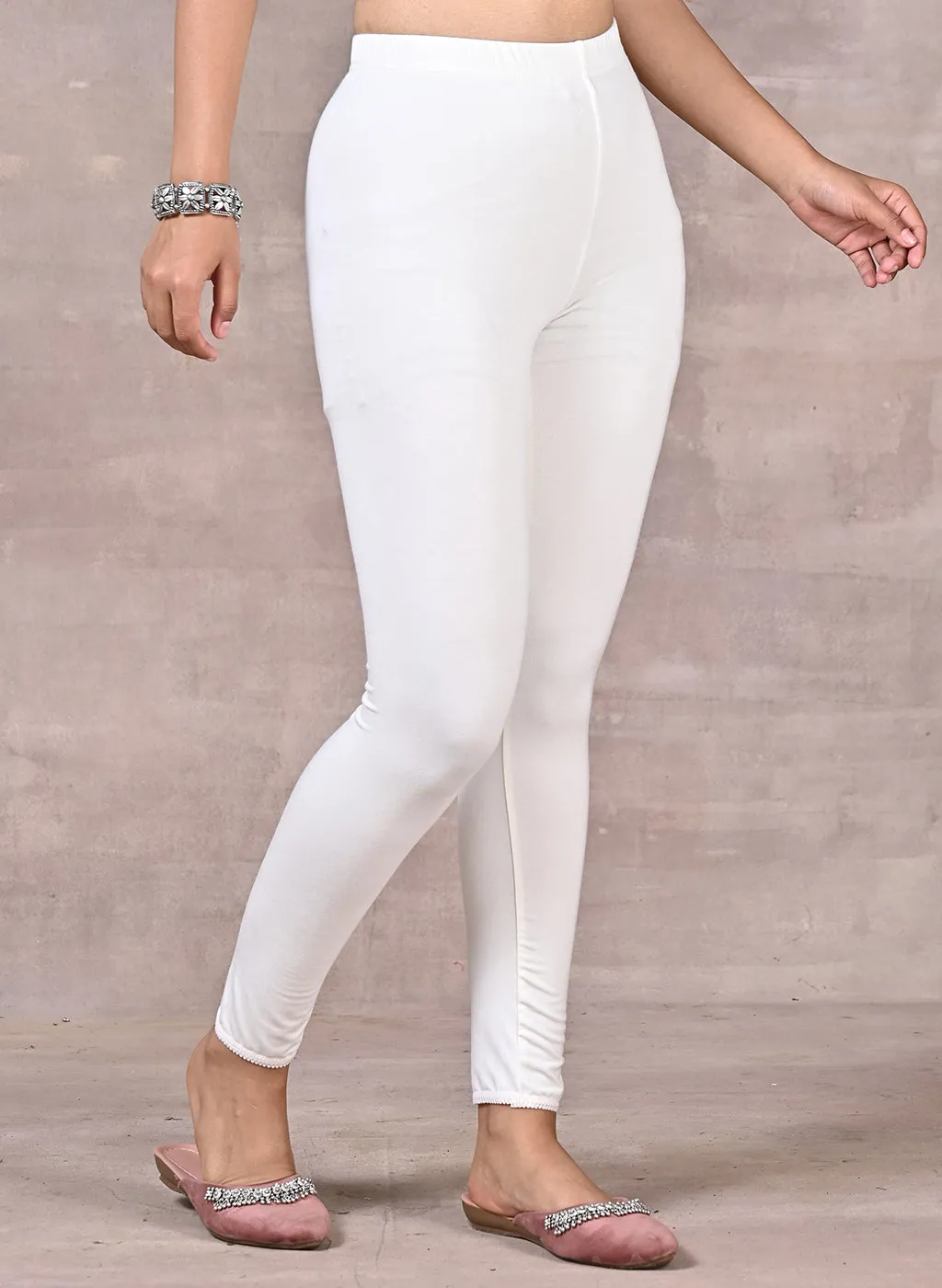 Off White Ankle Length Plain Legging