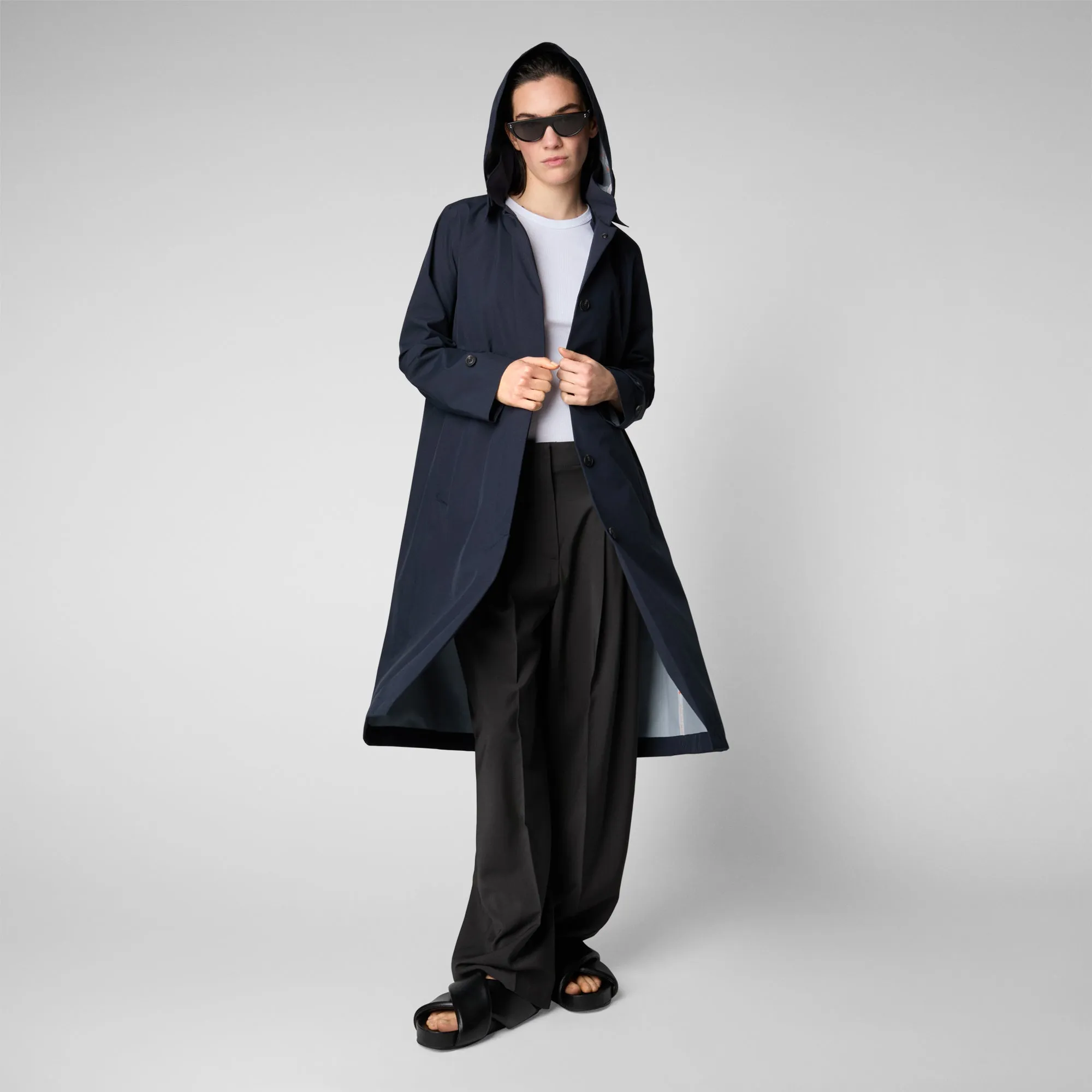 Woman's raincoat Asia in blue black